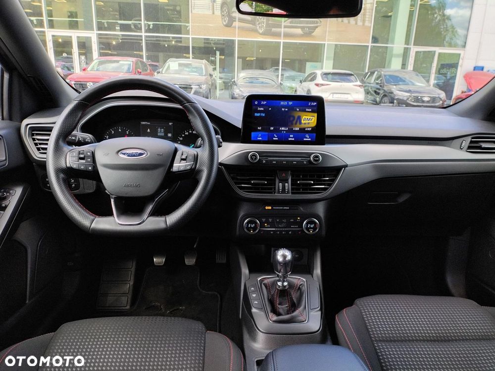 Ford Focus - 11