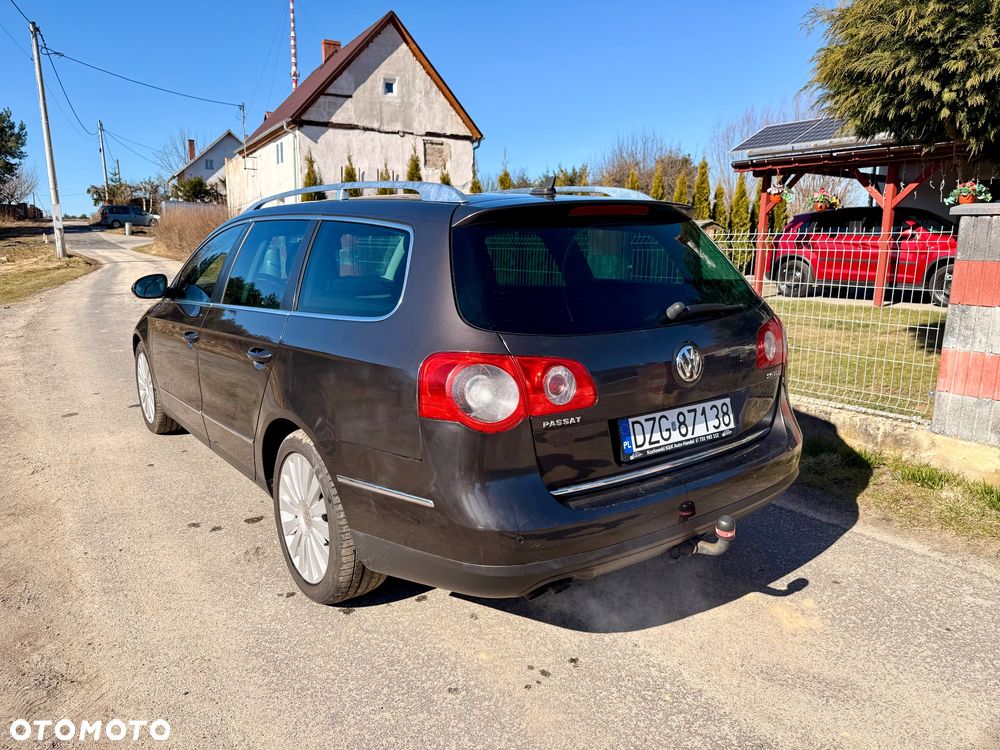 Volkswagen Passat 2.0 TDI Comfortline - 5
