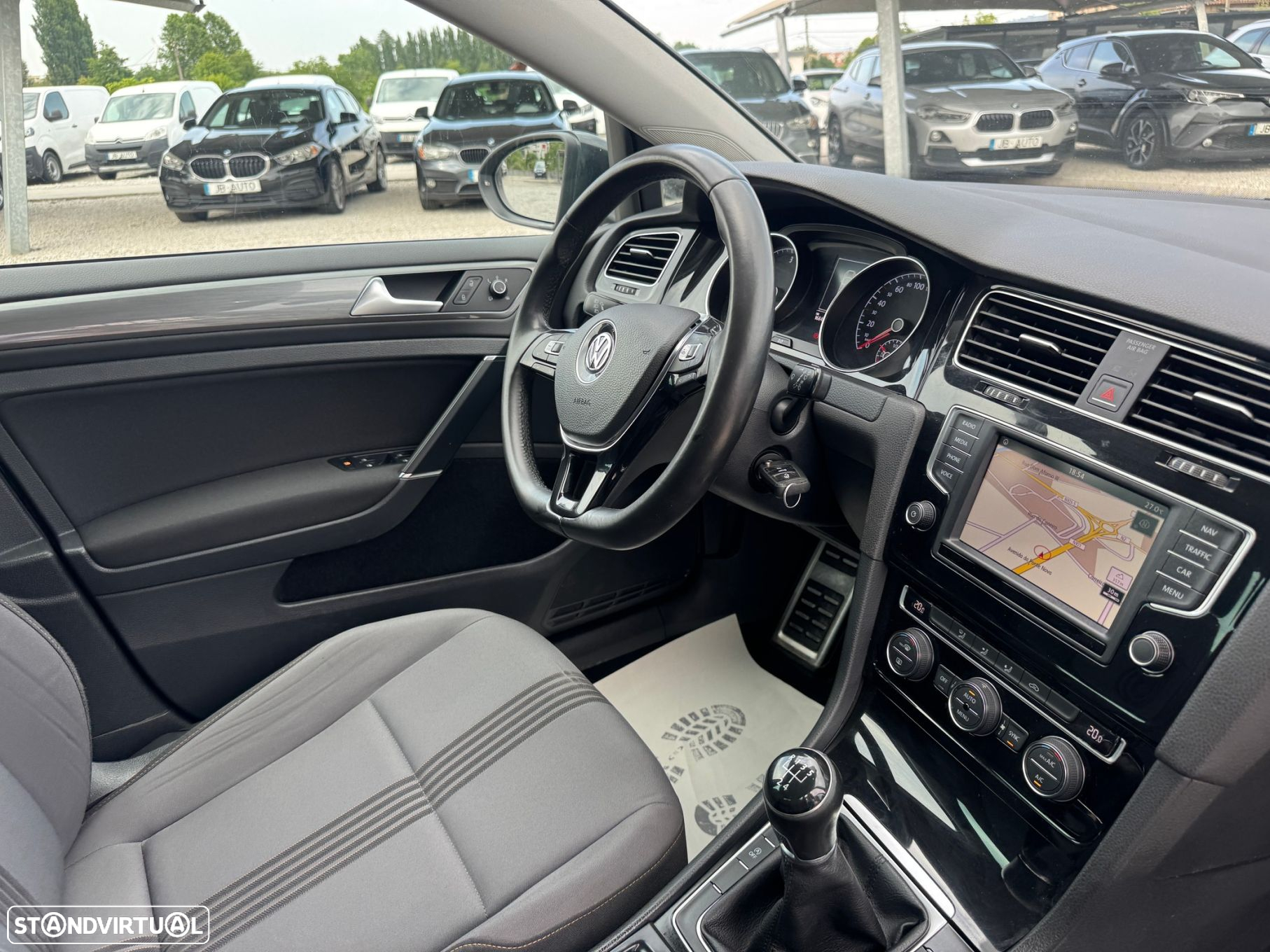 VW Golf 1.6 TDI BlueMotion Allstar - 12