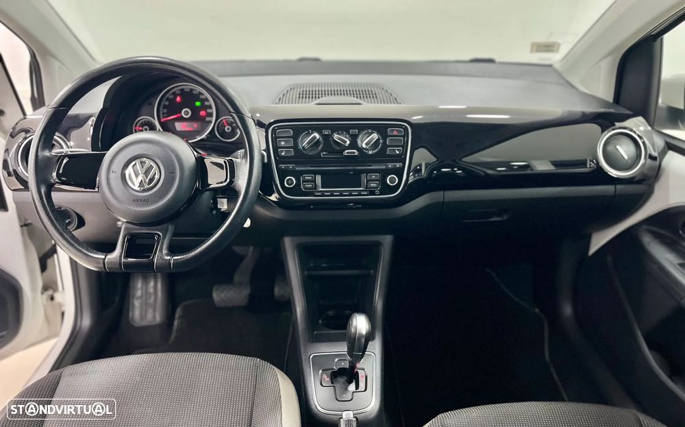 VW Up! 1.0 BlueMotion Move Auto - 6