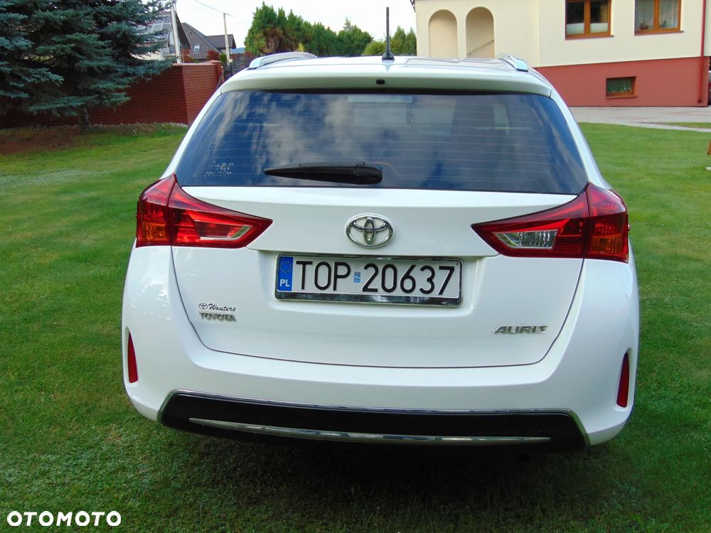 Toyota Auris 1.4 D-4D Luna - 15
