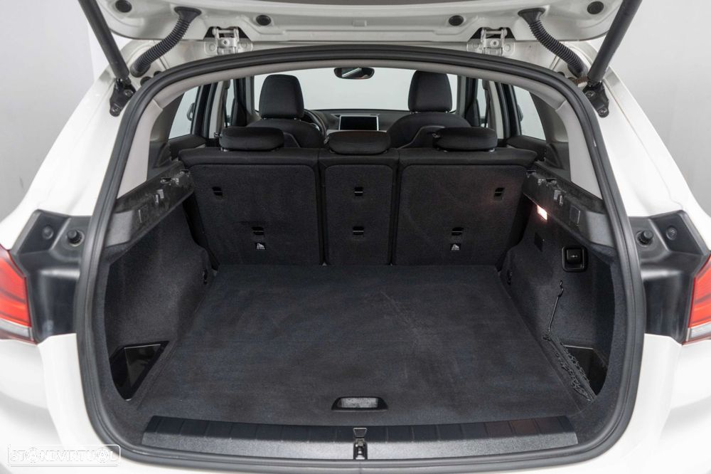 BMW X1 25 e xDrive Corporate Edition - 26