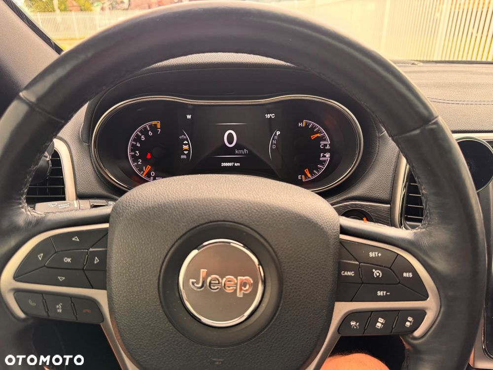 Jeep Grand Cherokee 3.6 V6 Overland - 11