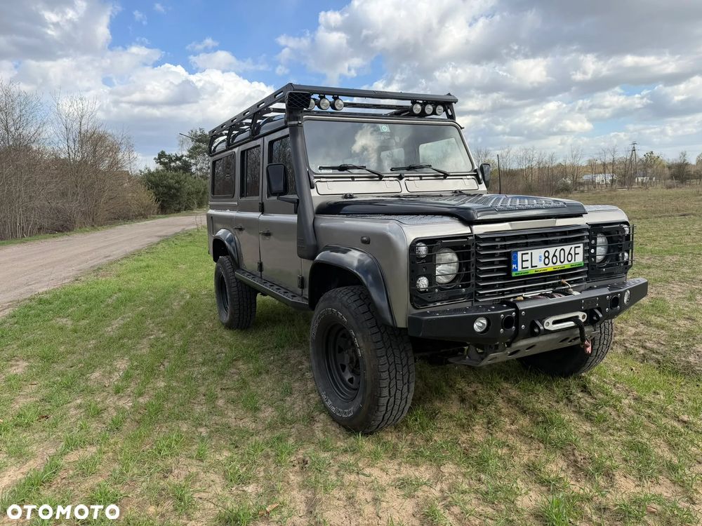 Land Rover Defender 2.5 TDI - 37