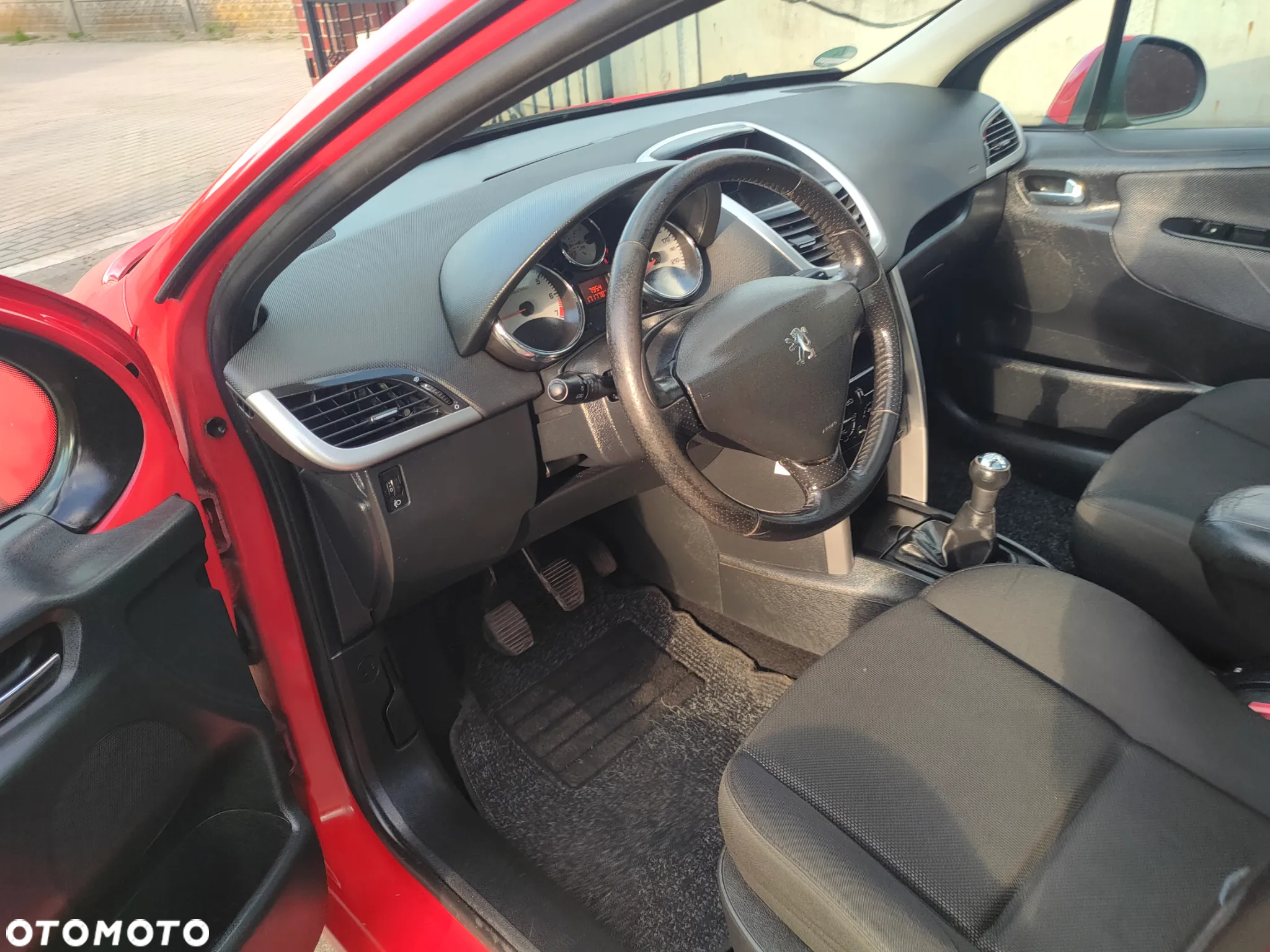 Peugeot 207 1.6 VTi Sporty - 11