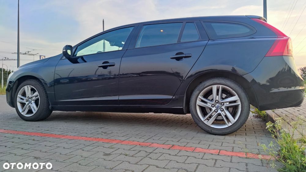 Volvo V60 D4 Drive-E Kinetic - 4