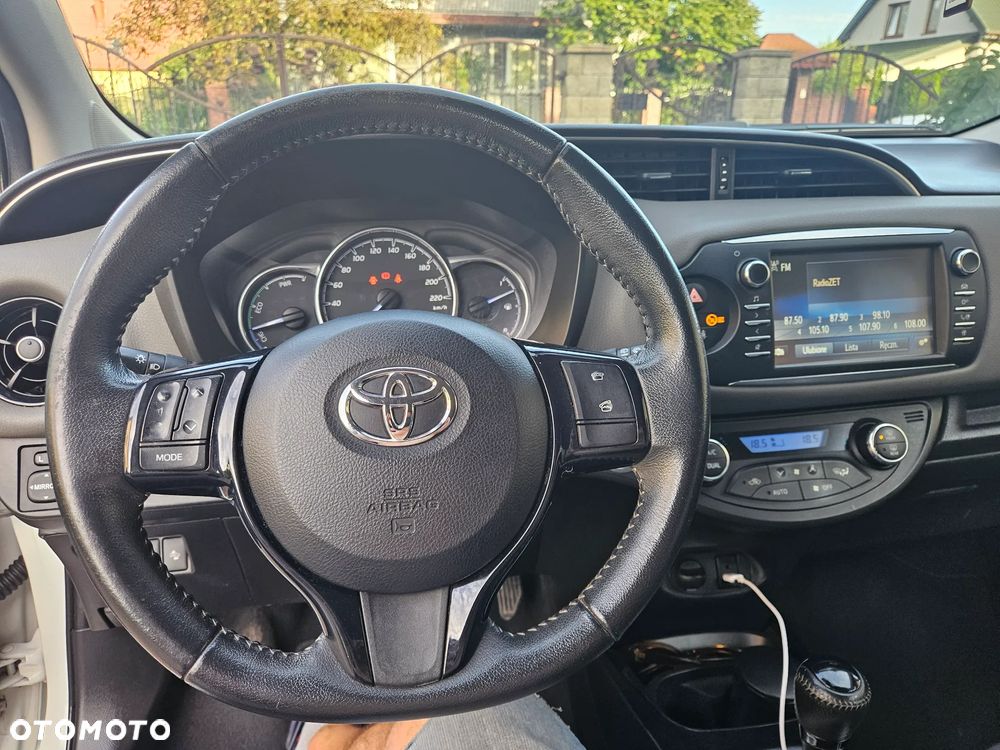 Toyota Yaris Hybrid 1.5 VVT-i Club - 15