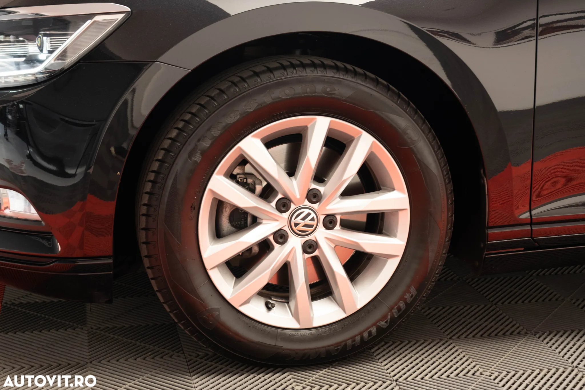 Volkswagen Passat 1.6 TDI DSG Trendline - 10
