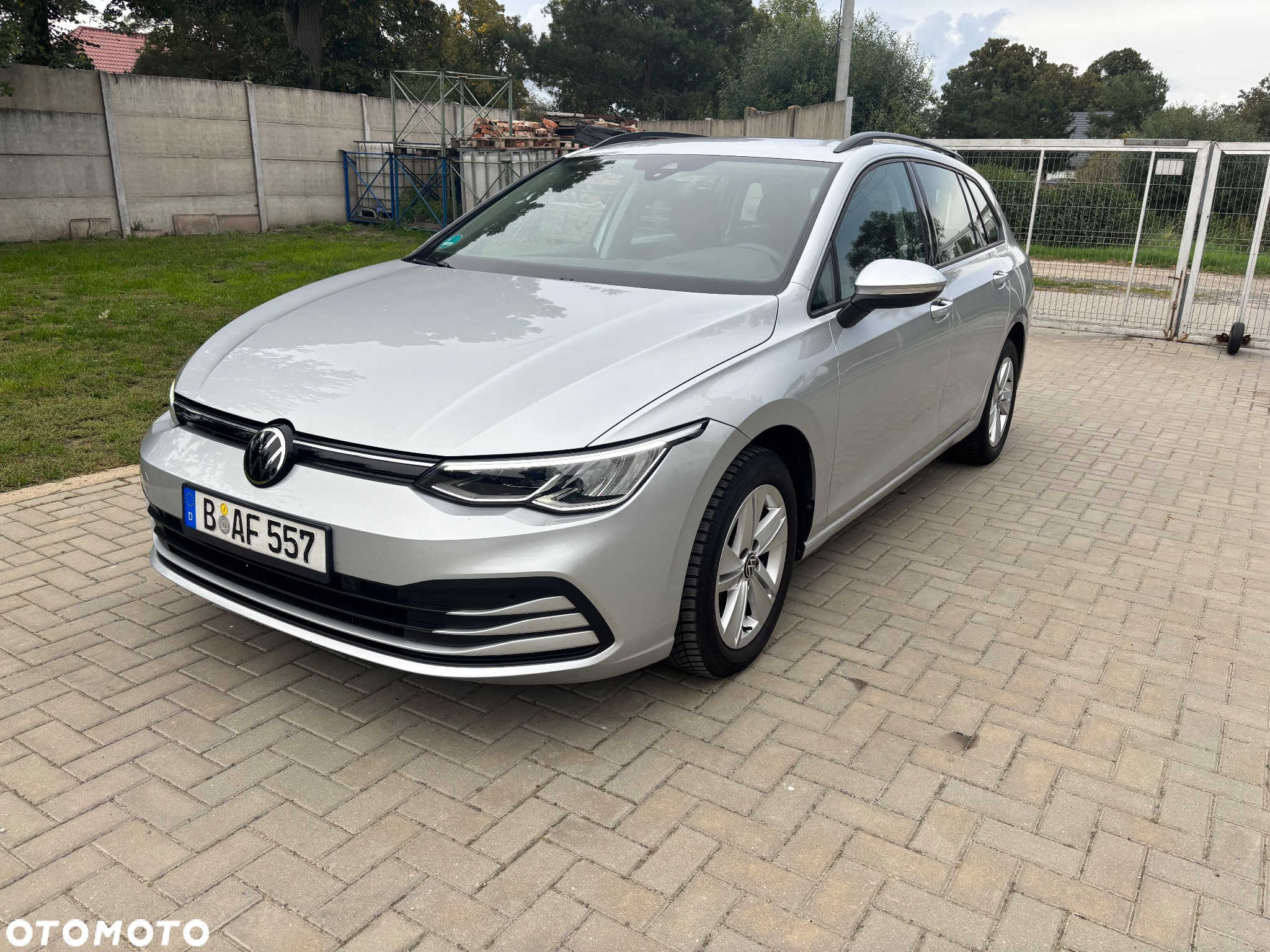 Volkswagen Golf 2.0 TDI SCR Life - 3