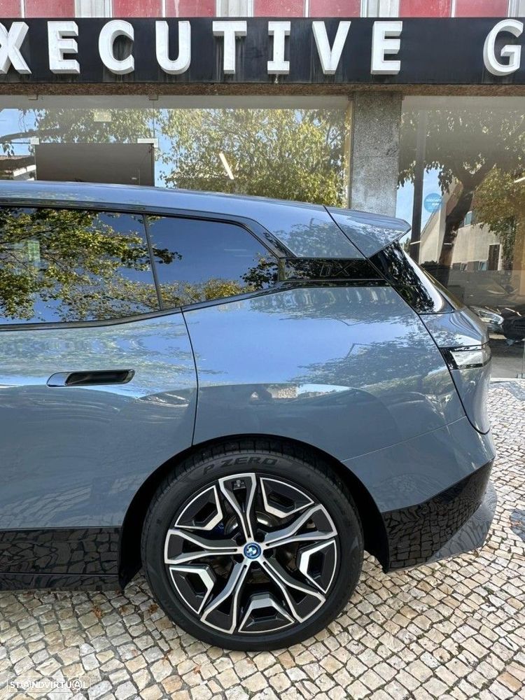 BMW iX xDrive 40 Pack Desportivo - 6