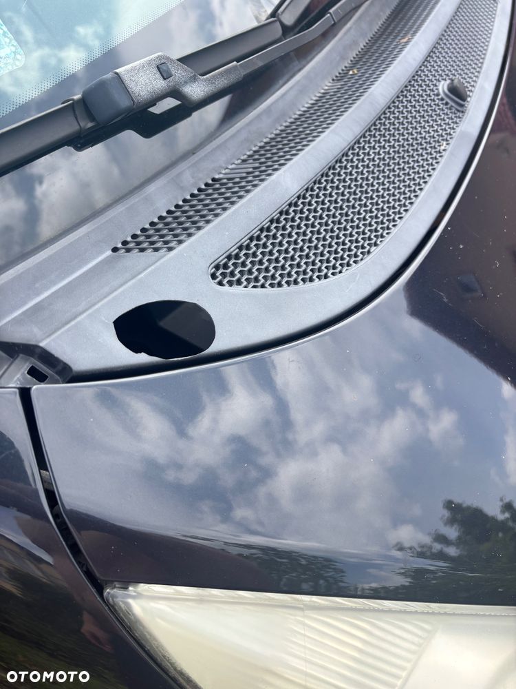 Kia Venga - 3