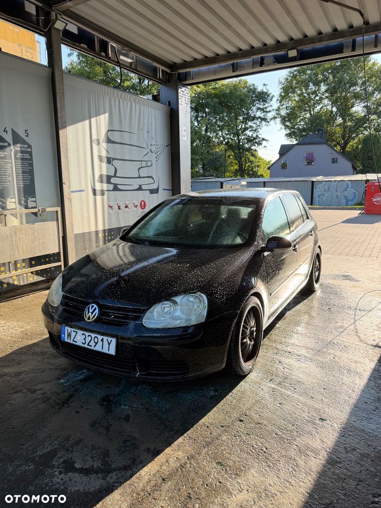 Volkswagen Golf 1.6 FSI Trendline - 2