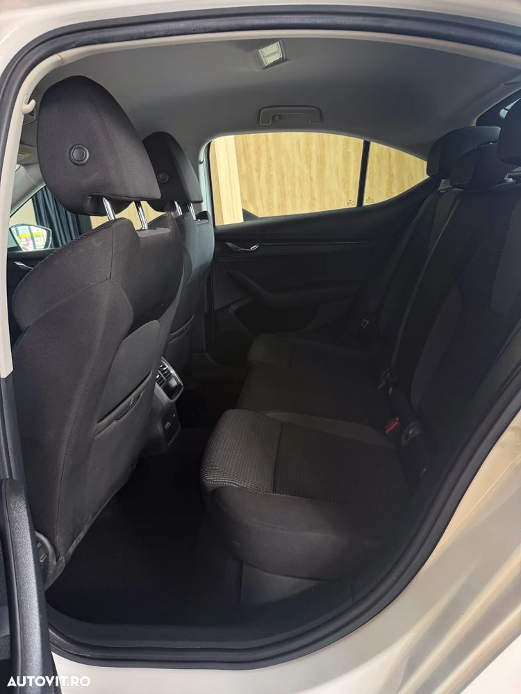 Skoda Octavia - 6