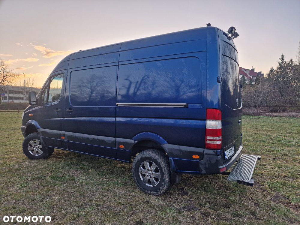 Mercedes-Benz Sprinter - 8