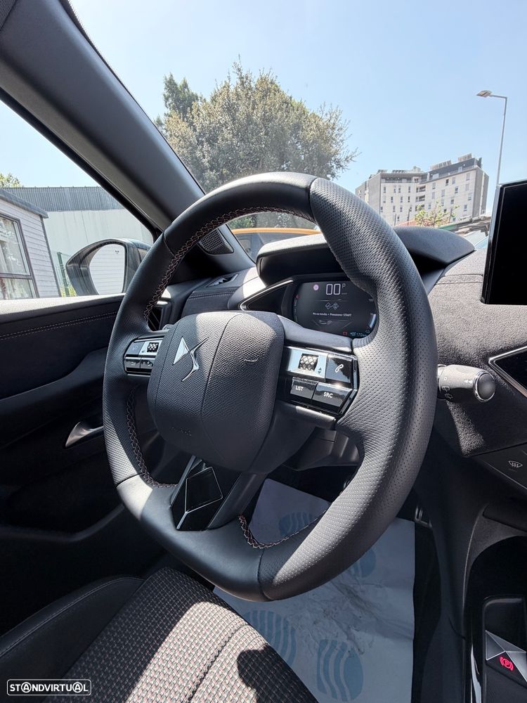 DS DS3 E-Tense Performance Line + - 15