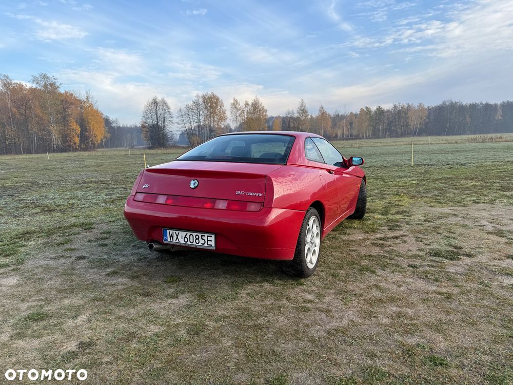 Alfa Romeo GTV - 9
