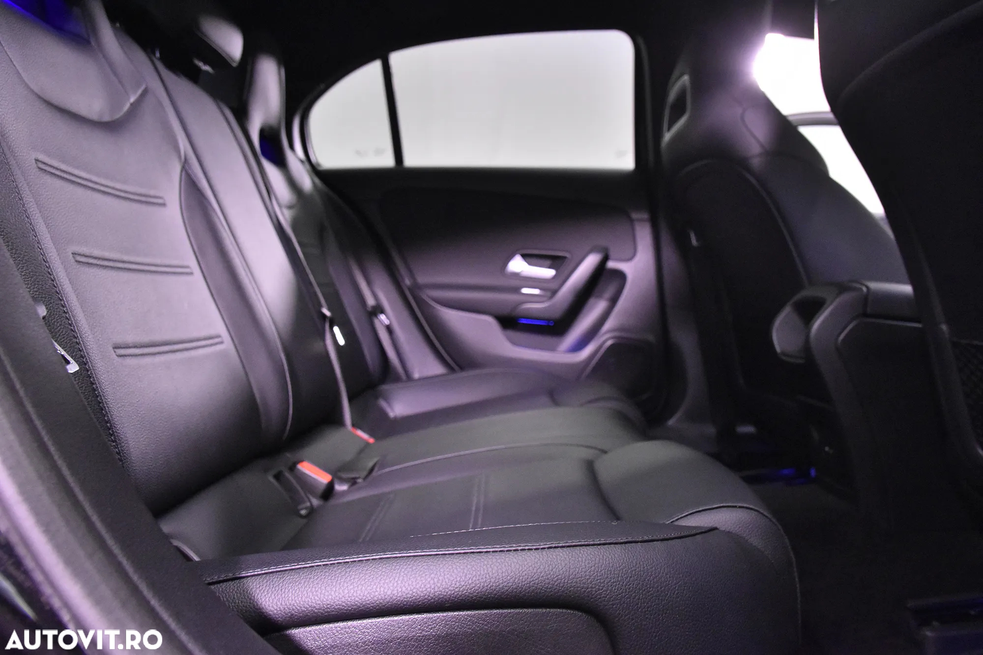 Mercedes-Benz A 250 e 8G-DCT - 12