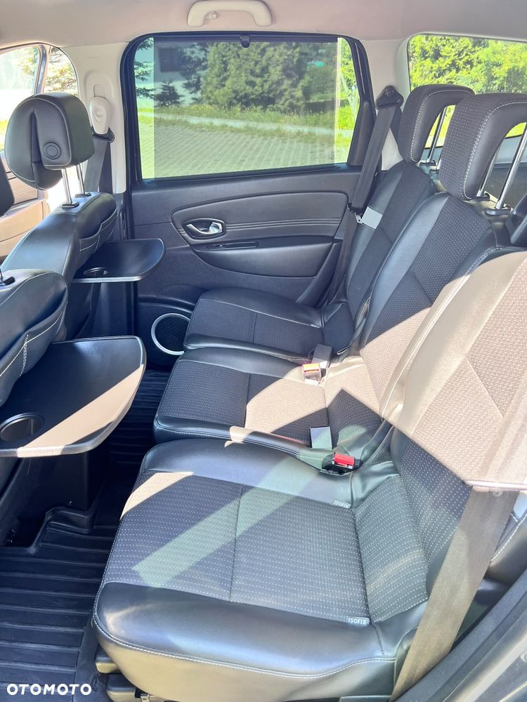Renault Grand Scenic - 18