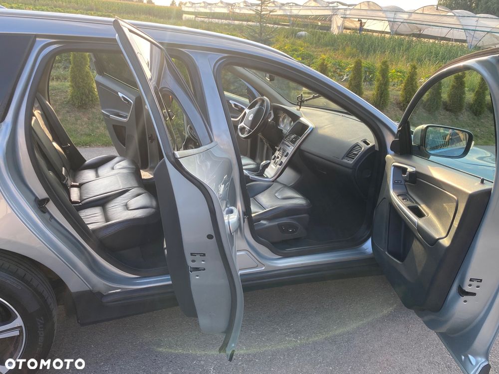 Volvo XC 60 T6 AWD Summum - 10