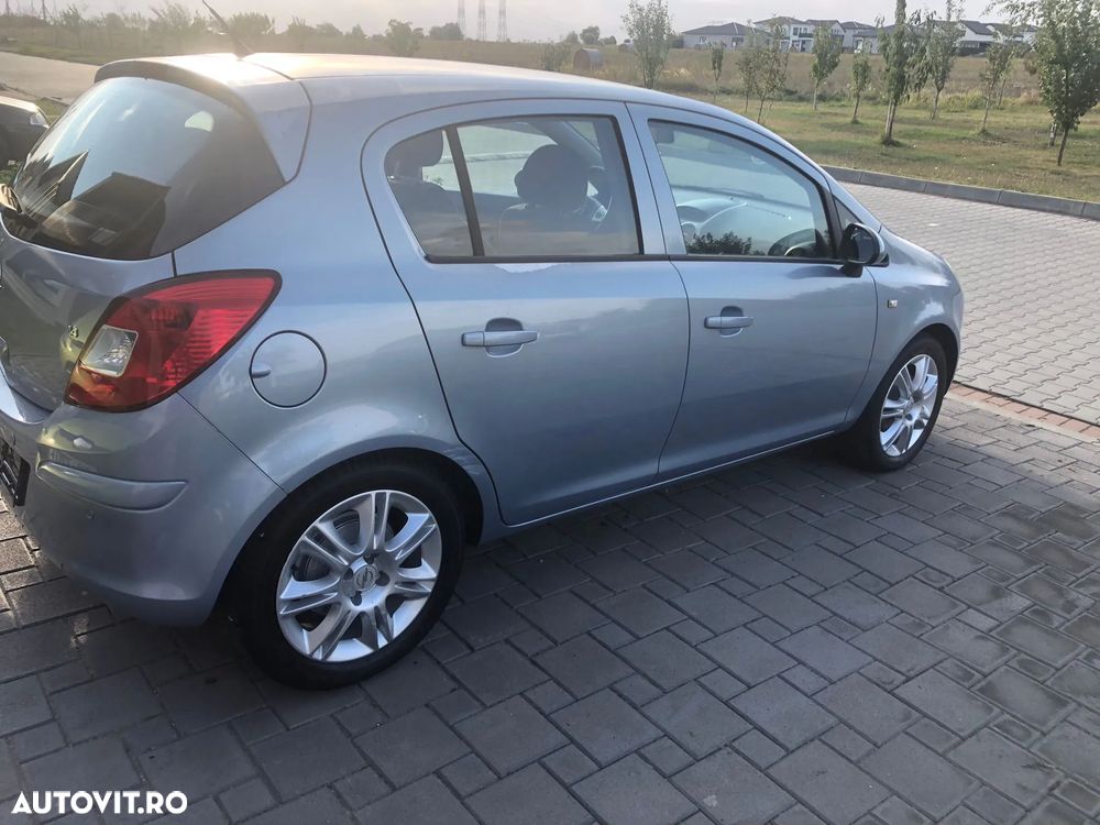 Opel Corsa 1.4 16V Enjoy - 4