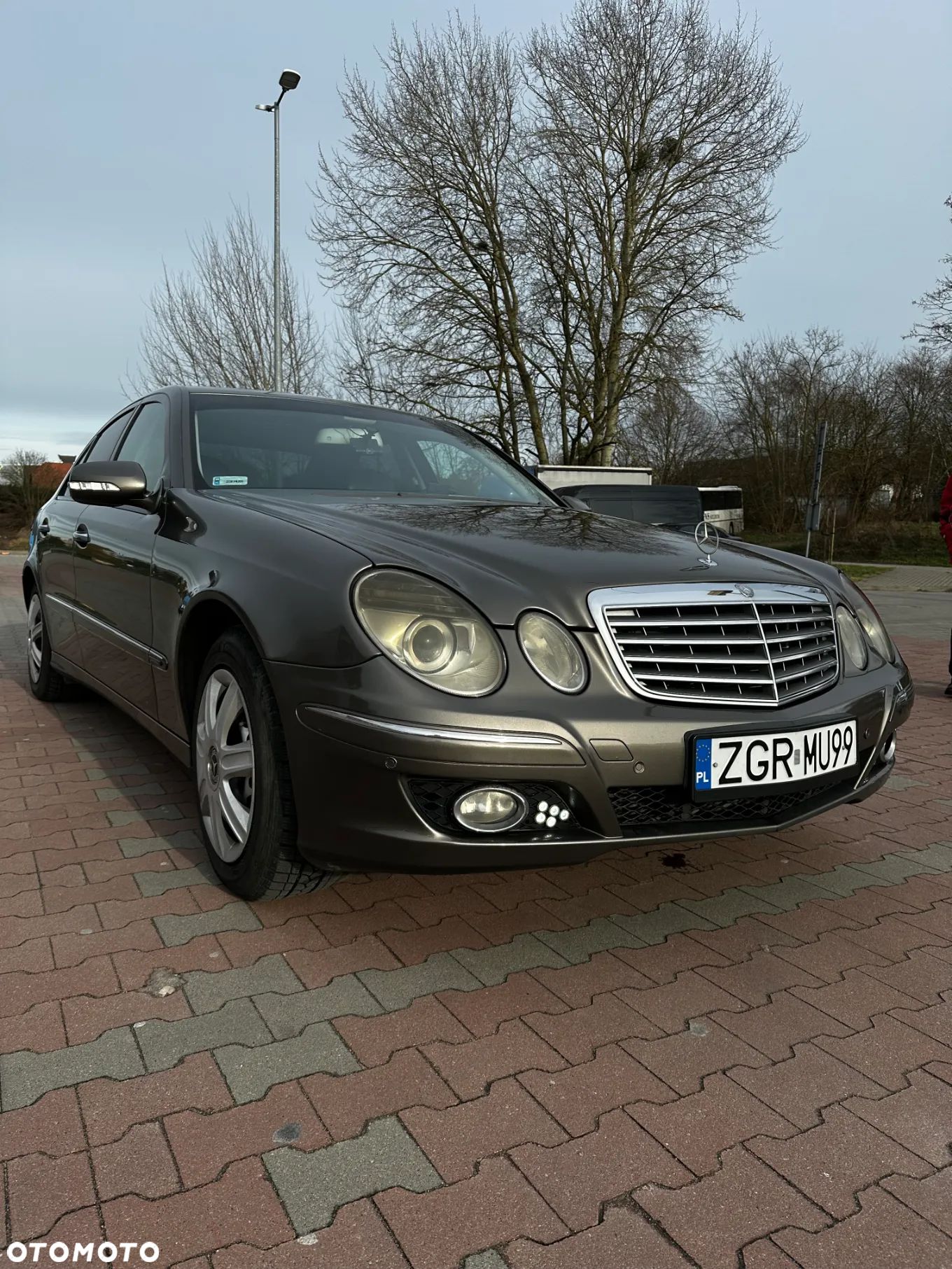 Mercedes-Benz Klasa E - 1