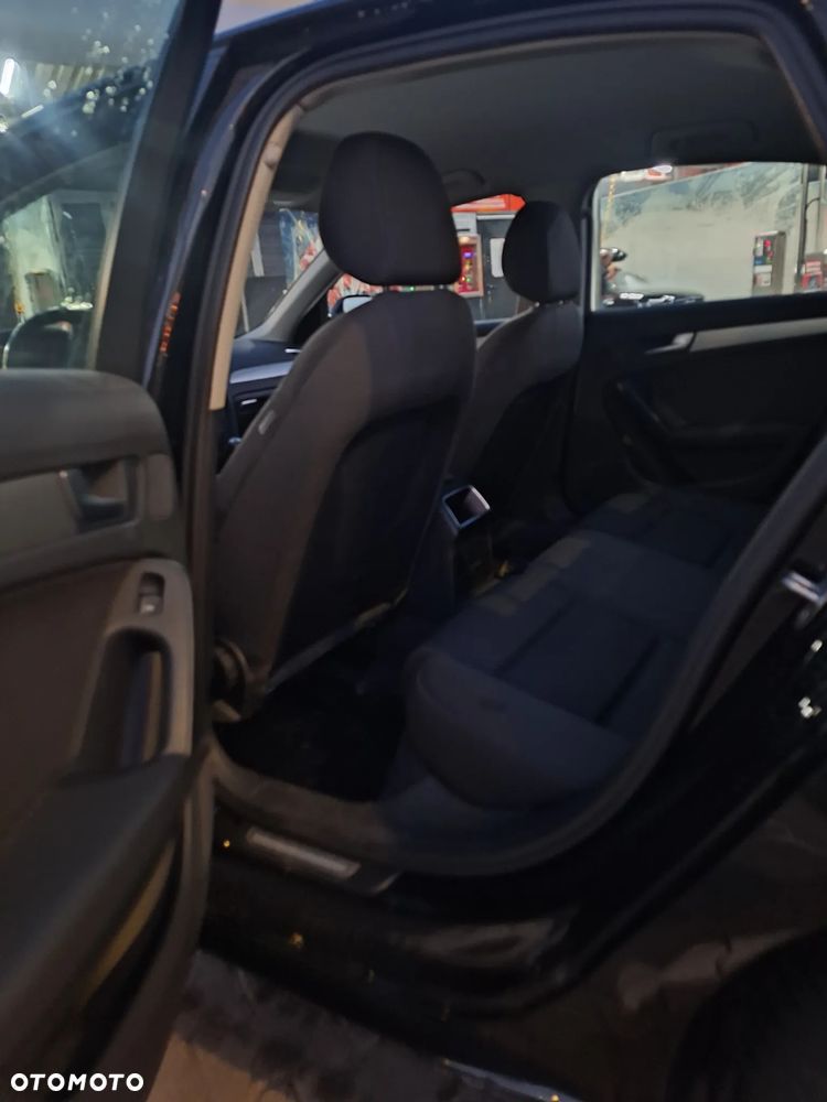 Audi A4 Limousine - 6