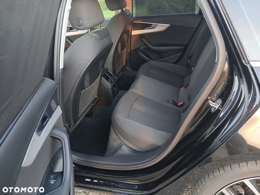 Audi A4 Avant 2.0 TDI design - 9