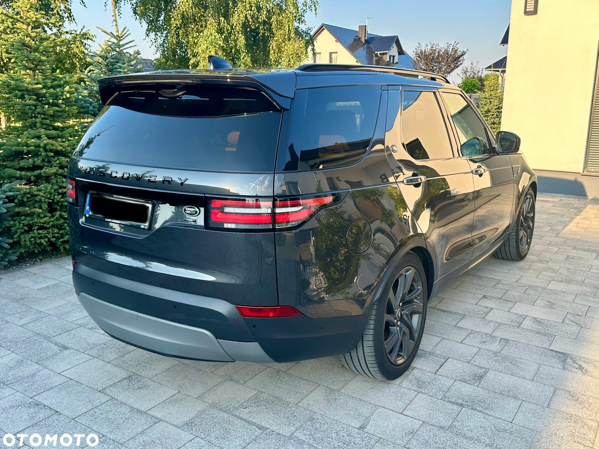 Land Rover Discovery - 4