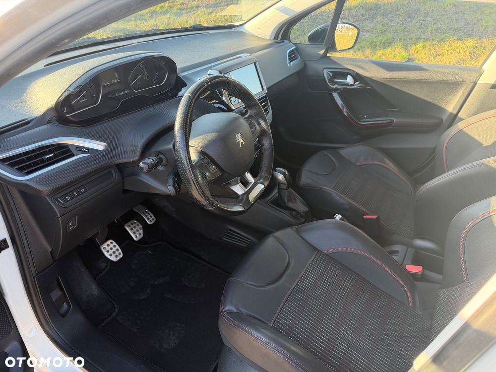 Peugeot 208 1.6 BlueHDi Allure S&S - 14