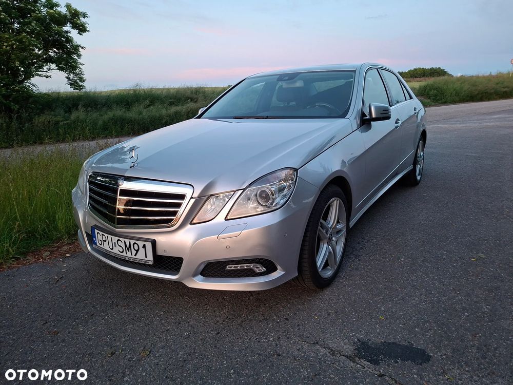 Mercedes-Benz Klasa E 500 7G-TRONIC Avantgarde - 23