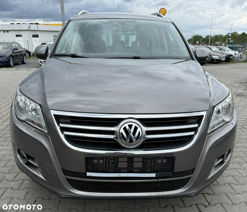 Volkswagen Tiguan - 9