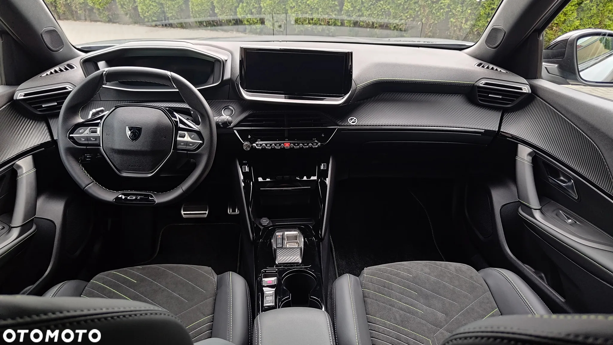 Peugeot 2008 PureTech 130 EAT8 GT - 30