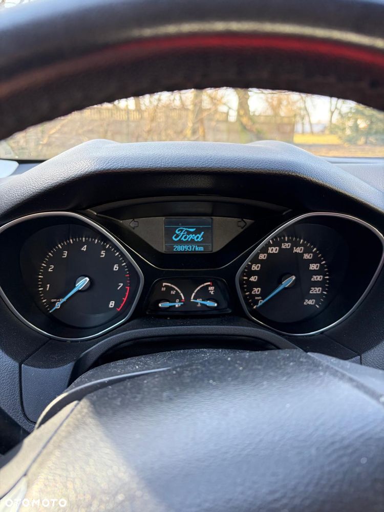 Ford Focus 1.6 Trend - 18