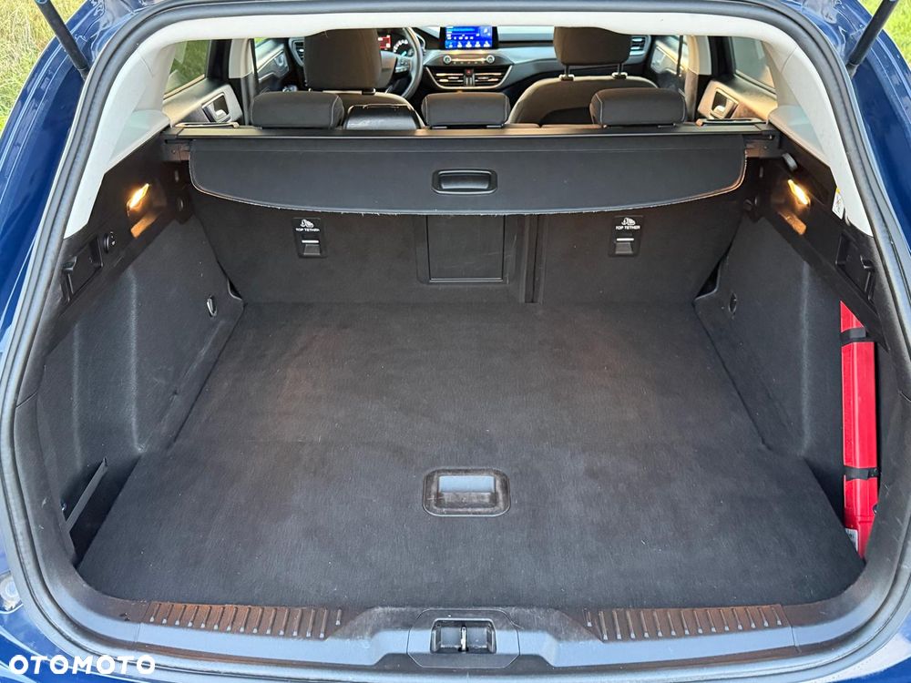 Ford Focus 1.5 EcoBlue STart-Stopp-System TITANIUM X - 39