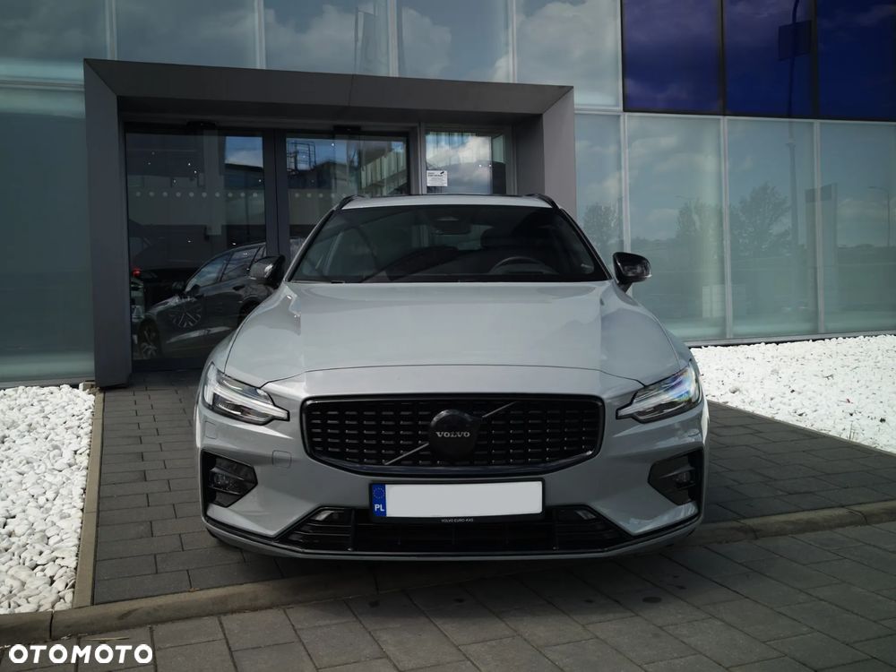 Volvo V60 B4 D Ultimate Dark - 3