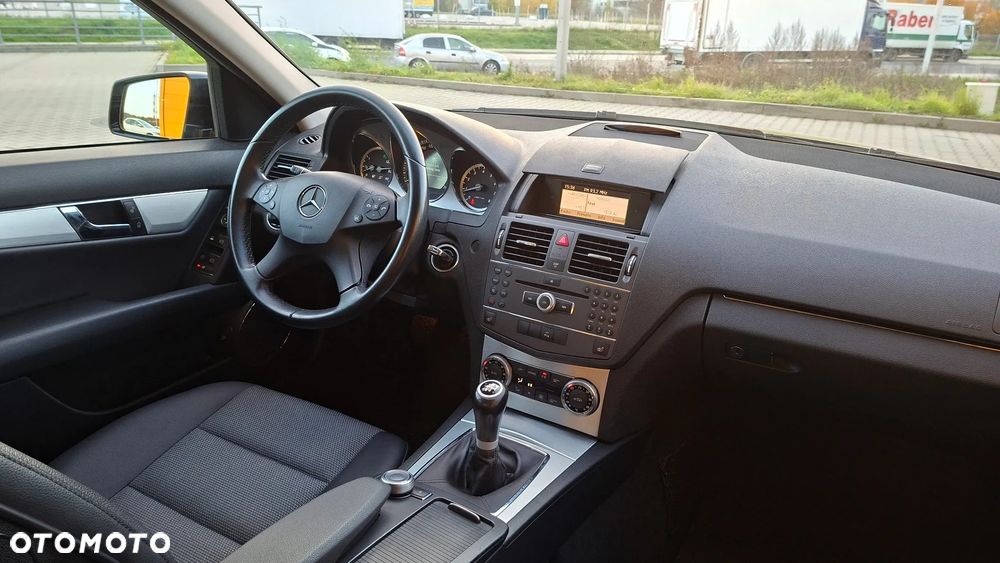 Mercedes-Benz Klasa C 180 Kompressor Avantgarde - 2