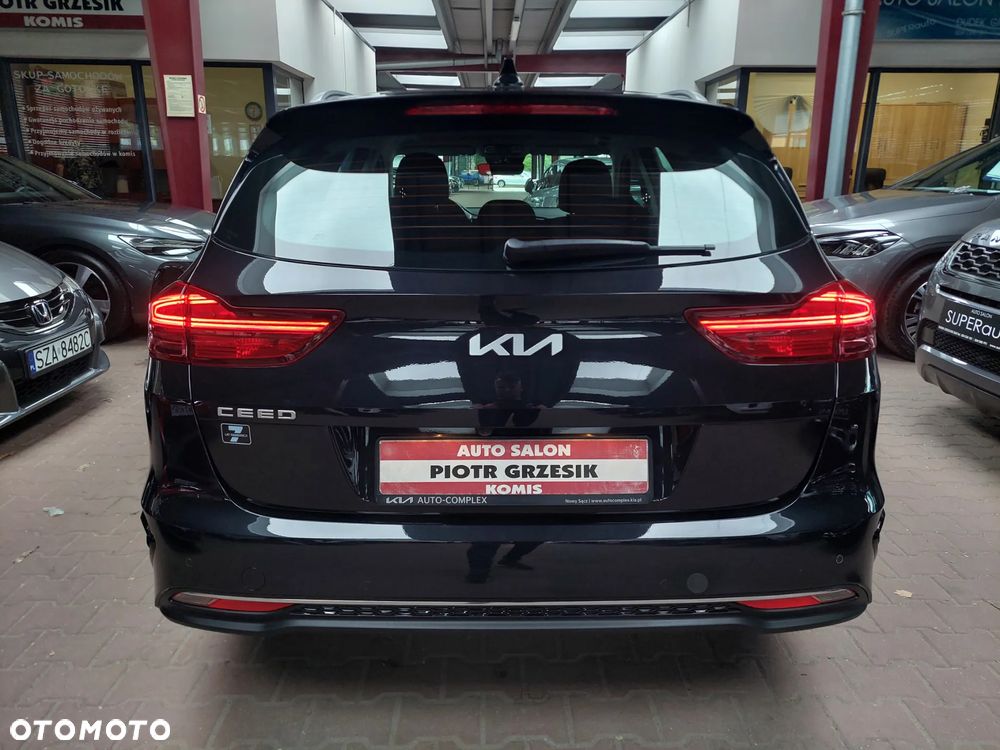Kia Ceed 1.5 T-GDI M - 12