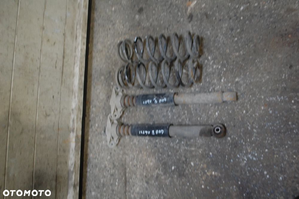 AMORTYZATORY TYŁ TYLNE + SPRĘŻYNY VW GOLF V 1.9 TDI JETTA AUDI A3 8P 2.0 FSI SACHS 1.6 FSI - 8