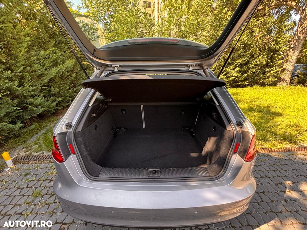 Audi A3 Sportback 1.6 TDI clean Stronic Ambiente - 15