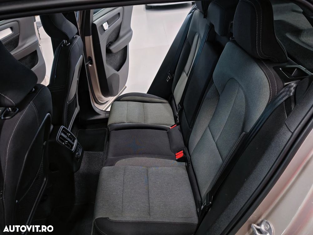 Volvo XC 40 T4 Recharge DKG Inscription Expression - 19