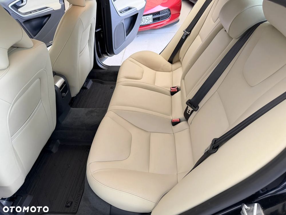 Volvo S60 T5 Geartronic Summum - 8