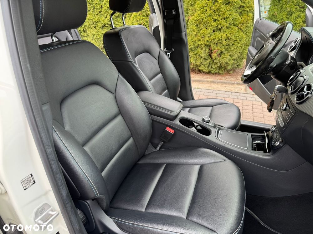 Mercedes-Benz Klasa B (Electric Drive) 250 e - 11