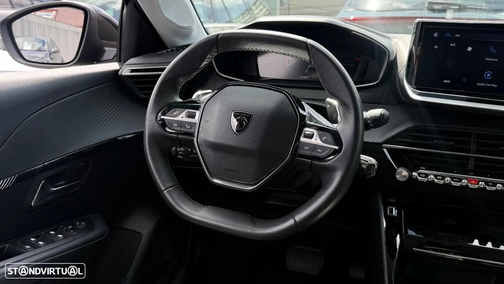 Peugeot 208 1.2 Hybrid Allure e-DCS6 - 13