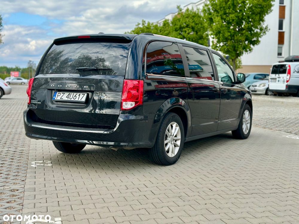 Dodge Grand Caravan - 6