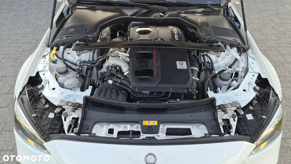 Mercedes-Benz Klasa C AMG 63 S E Performance AMG Speedshift MCT9G - 40