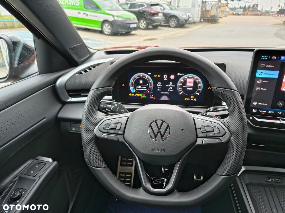 Volkswagen T-Roc - 12