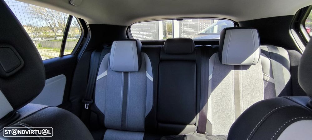 Opel Astra 1.5 D Elegance Aut. - 4