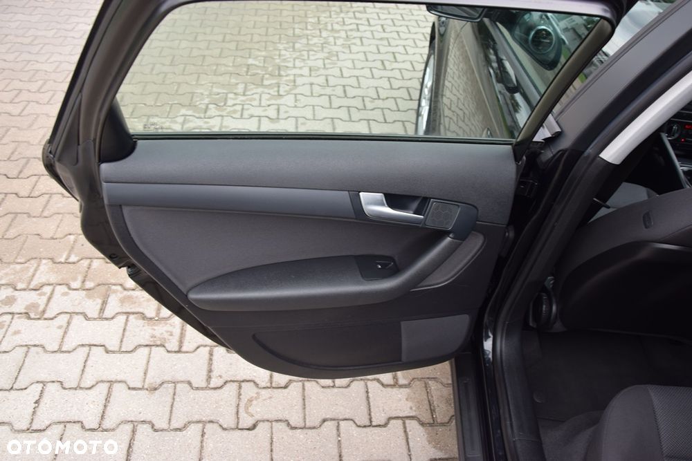 Audi A3 Sportback 1.4 TFSI Ambiente - 22