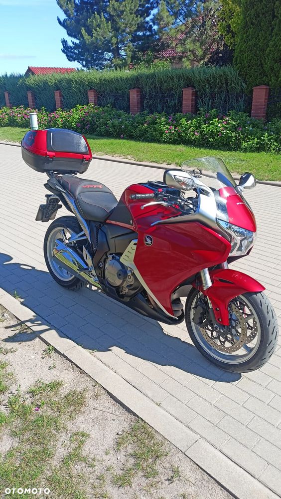 Honda VFR - 1