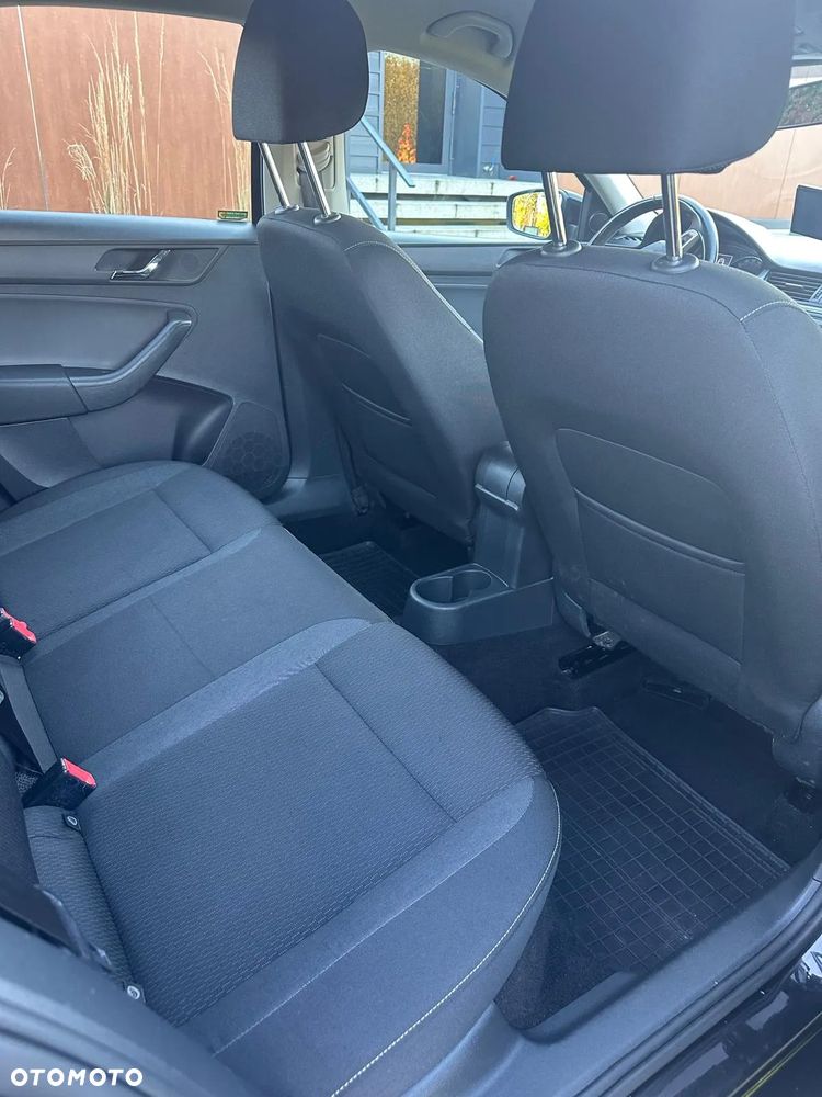 Skoda RAPID 1.2 TSI Style - 17